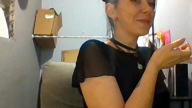 chicacastilla online show from 05/30/26, 06:54