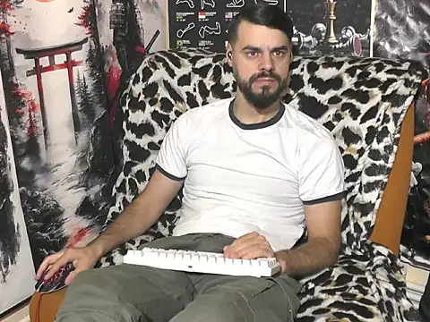 00george online show from 12/15/25, 07:56