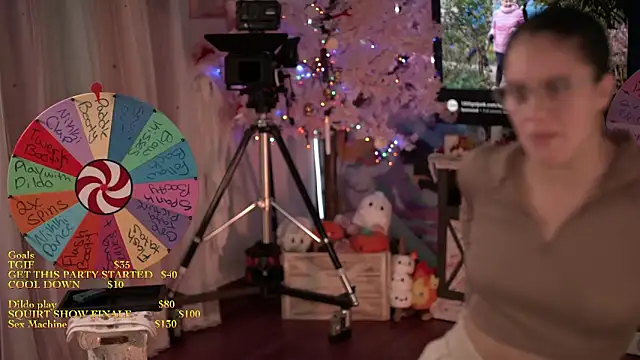 Nikki Torres online show from 11/15/25, 04:10