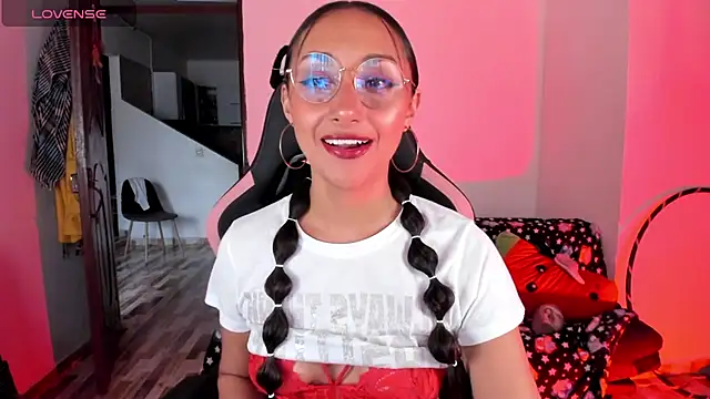 Snapshot of adrena_10 chatting on 02/15/26, 09:44 adrena 10 online show from 02/15/26, 09:44