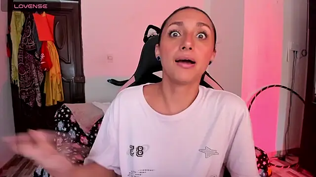 Snapshot of adrena_10 chatting on 02/17/26, 08:48 adrena 10 online show from 02/17/26, 08:48