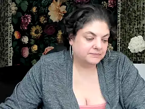 Exotic-Melons online show from 12/14/25, 08:02