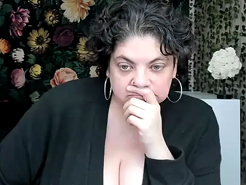 Exotic-Melons online show from 12/18/25, 11:22