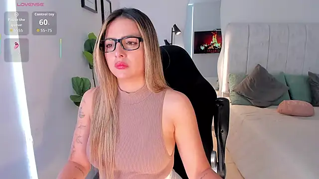 AmyWood online show from 04/16/26, 09:39