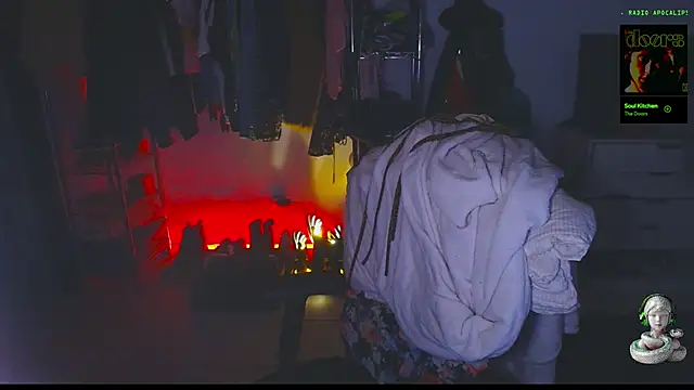 Snapshot of mskuddo chatting on 02/13/25, 02:12 mskuddo online show from 02/13/25, 02:12