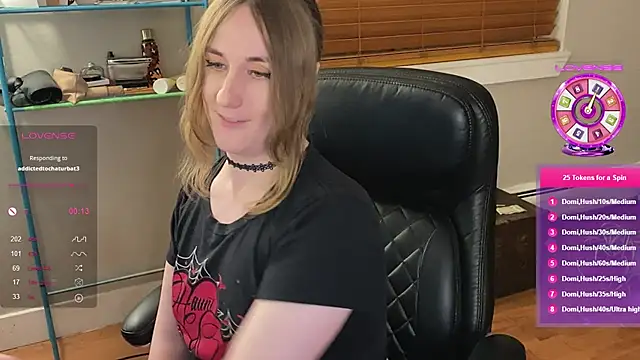 luluvaladon online show from 01/23/25, 06:06