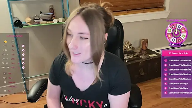 luluvaladon online show from 02/03/25, 01:41