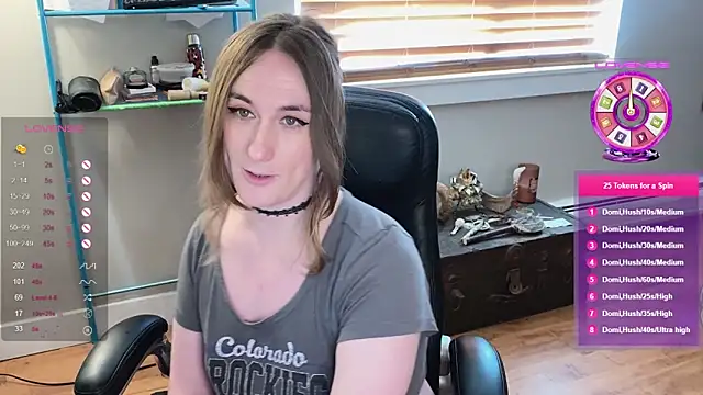 luluvaladon online show from 03/10/25, 10:24