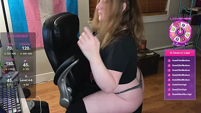 luluvaladon online show from 10/24/25, 05:15