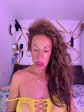 Snapshot of YOURSDEBORA chatting on 06/21/26, 07:38 YOURSDEBORA online show from 06/21/26, 07:38