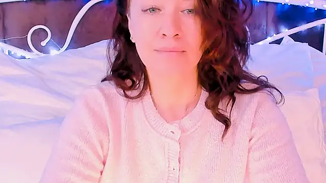 AnaMills online show from 12/20/25, 10:11