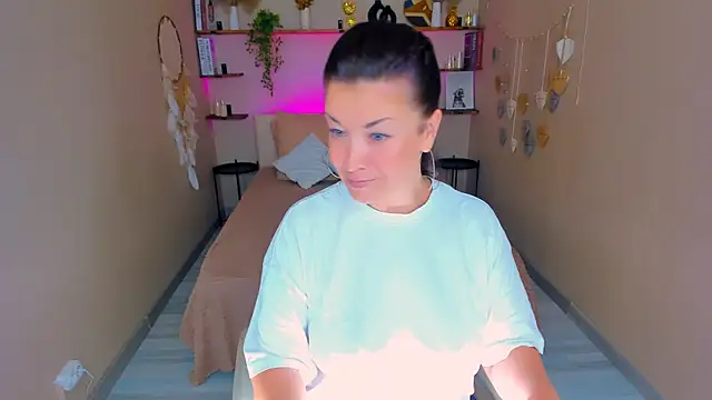 AnaMills online show from 07/20/26, 10:39
