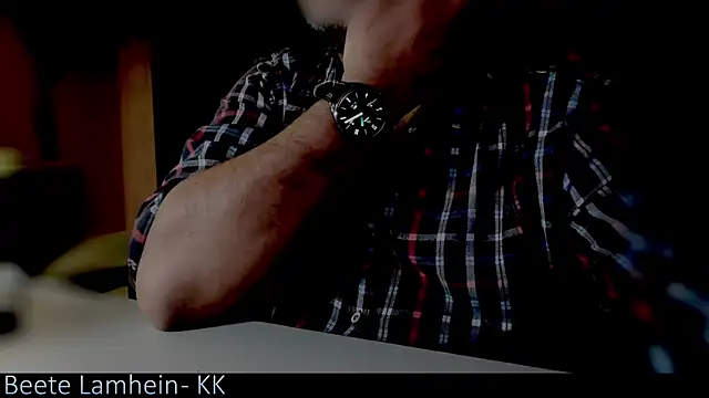  x rated  online show from 10/10/25, 05:12