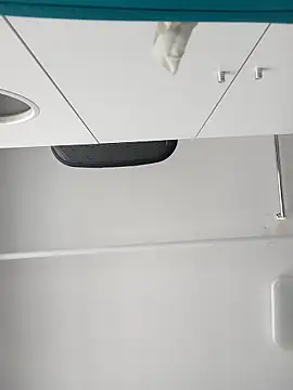 NiceHunter89 online show from 10/29/25, 09:44