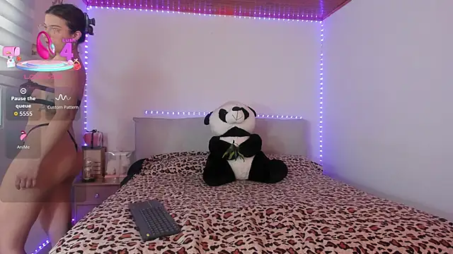 Arenne rouse online show from 10/17/25, 07:49