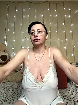 Amberhotqueen online show from 01/19/26, 08:40