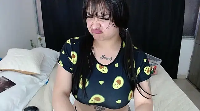 liseth 01hot online show from 02/16/25, 10:21