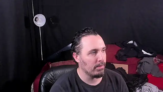 Metalstud online show from 12/17/25, 03:56