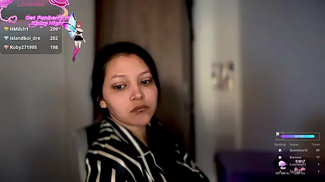 Snapshot of MarcellaGriffin chatting on 12/14/25, 07:18 MarcellaGriffin online show from 12/14/25, 07:18