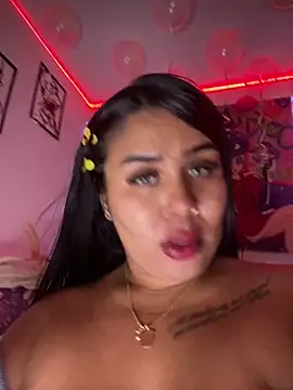 Snapshot of Emma_Brown_12 chatting on 03/13/25, 09:37 Emma Brown 12 online show from 03/13/25, 09:37