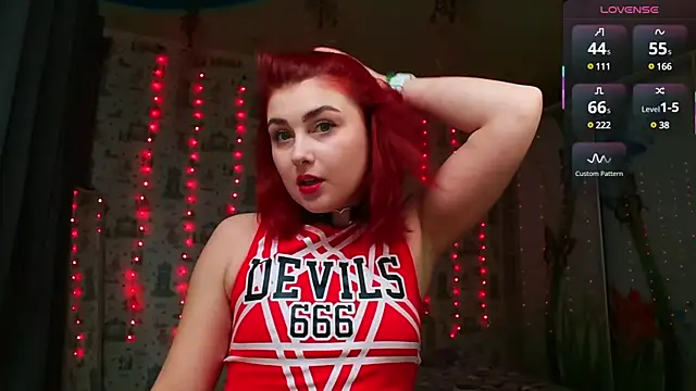 Snapshot of SmokyRose chatting on 02/19/25, 11:38 SmokyRose online show from 02/19/25, 11:38