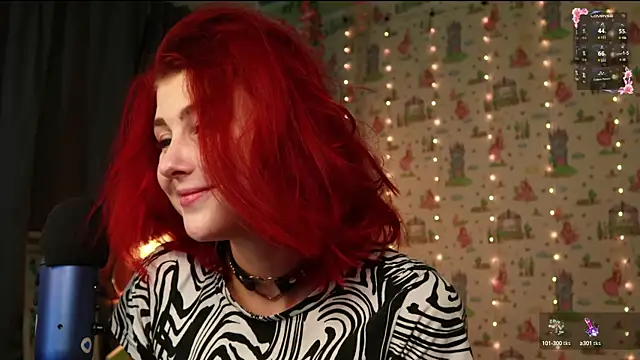 Snapshot of SmokyRose chatting on 09/26/25, 12:20 SmokyRose online show from 09/26/25, 12:20