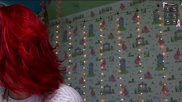 Snapshot of SmokyRose chatting on 10/03/25, 09:17 SmokyRose online show from 10/03/25, 09:17