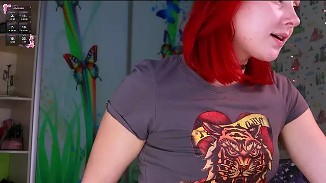 Snapshot of SmokyRose chatting on 10/22/25, 10:59 SmokyRose online show from 10/22/25, 10:59