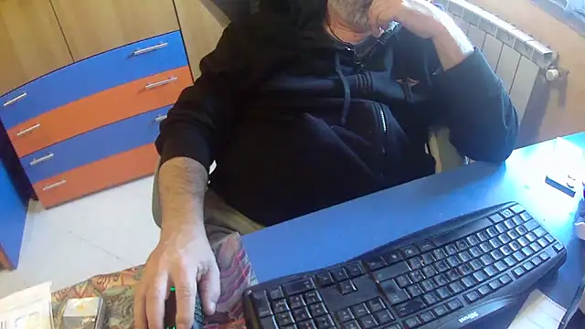 Tango128 online show from 04/19/26, 08:35