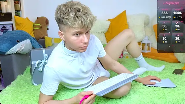 LandelRay online show from 04/04/26, 08:12