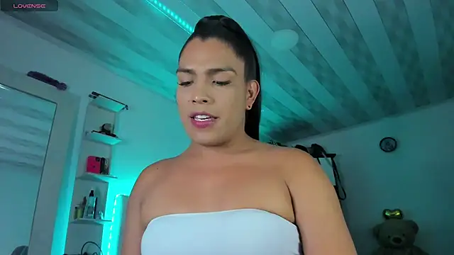 briitany hot online show from 02/14/25, 12:19