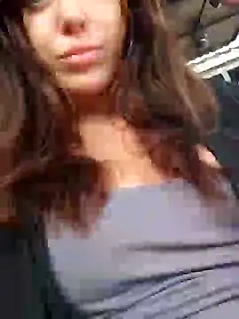 Snapshot of LilliThelo chatting on 12/08/24, 03:13 LilliThelo online show from 12/08/24, 03:13