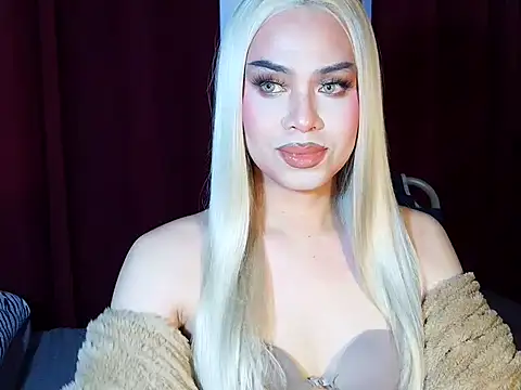 Snapshot of MistressLuna1 chatting on 02/25/26, 12:26 MistressLuna1 online show from 02/25/26, 12:26