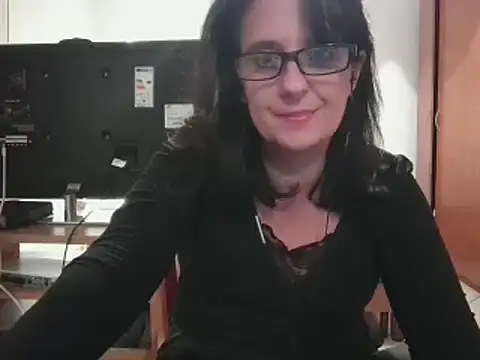 Snapshot of ClaudyGeryn chatting on 12/13/24, 07:53 ClaudyGeryn online show from 12/13/24, 07:53