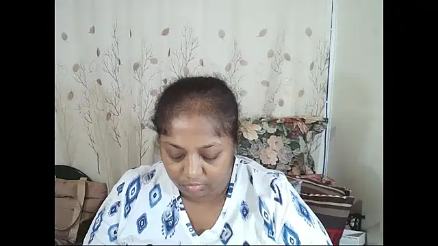 Snapshot of Indiantasha chatting on 06/03/26, 04:01 Indiantasha online show from 06/03/26, 04:01