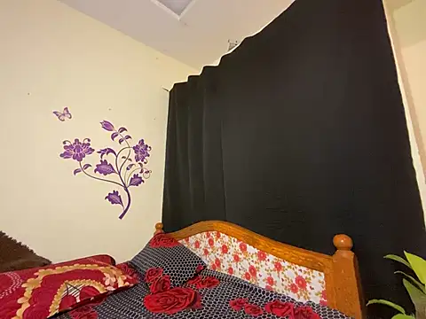 Snapshot of Love_4Sex chatting on 03/17/25, 07:02 Love 4Sex online show from 03/17/25, 07:02