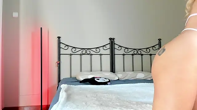 Snapshot of mazekyn chatting on 02/22/25, 05:13 mazekyn online show from 02/22/25, 05:13