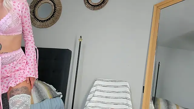 Snapshot of mazekyn chatting on 09/19/25, 05:09 mazekyn online show from 09/19/25, 05:09