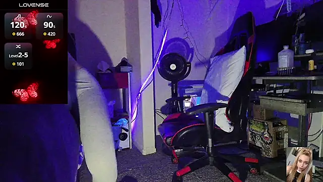 Blondiewithanass online show from 04/07/26, 06:19