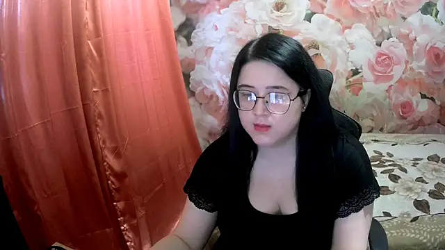 Snapshot of OverseerX chatting on 12/06/24, 10:27 OverseerX online show from 12/06/24, 10:27