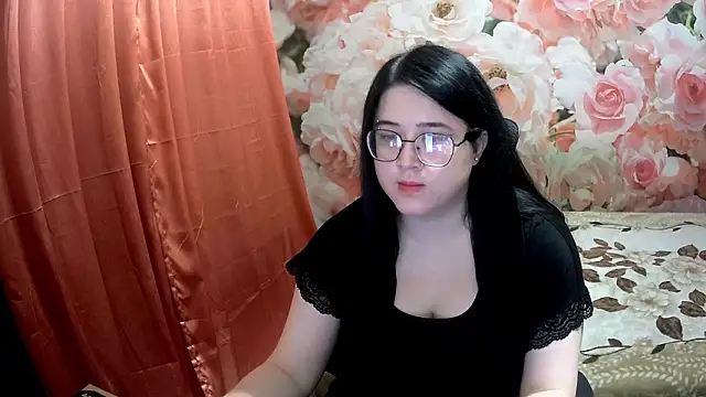 Snapshot of OverseerX chatting on 12/06/24, 01:33 OverseerX online show from 12/06/24, 01:33