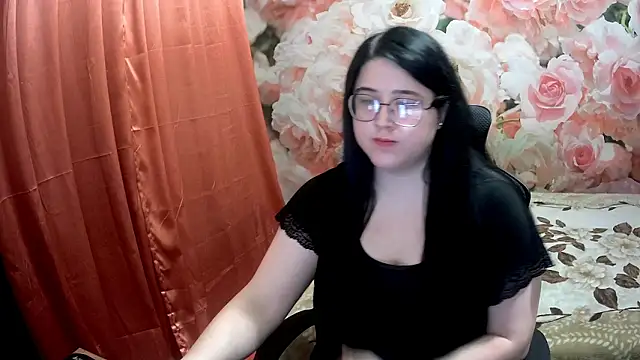 Snapshot of OverseerX chatting on 12/06/24, 04:38 OverseerX online show from 12/06/24, 04:38