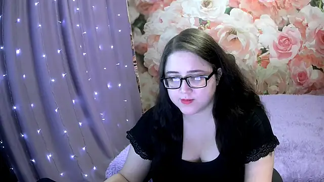 Snapshot of OverseerX chatting on 11/23/25, 10:09 OverseerX online show from 11/23/25, 10:09