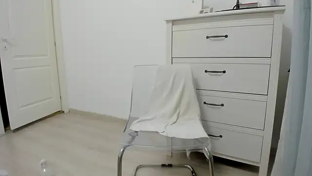 woolfiie online show from 11/13/25, 12:09