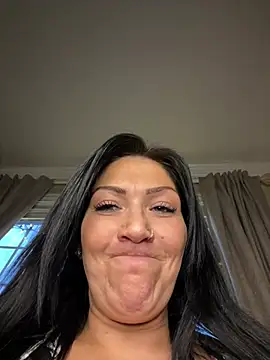 LittleMissEeve online show from 05/05/26, 12:40