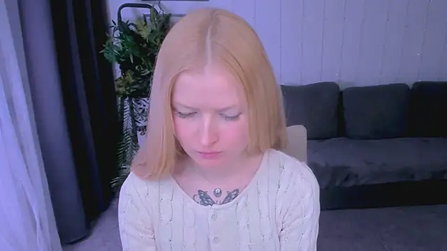 Laly Peach online show from 01/29/25, 11:30