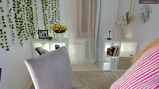 Laly Peach online show from 01/14/26, 12:55