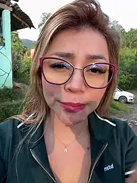 Snapshot of DIANITA_1988 chatting on 01/01/25, 10:03 DIANITA 1988 online show from 01/01/25, 10:03