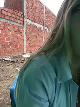 Snapshot of DIANITA_1988 chatting on 03/12/25, 02:45 DIANITA 1988 online show from 03/12/25, 02:45