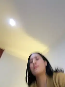 Nina lovi online show from 03/02/25, 01:47